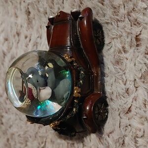 3/$40 Twinkle Canada Elephant Snow Globe